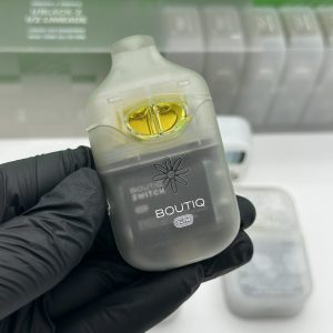 BOUTIQ SWITCH GLOW V4 LIQUID LIVE DIAMONDS DUAL TANK ALL-IN-ONE 2GRAMS DISPOSABLE